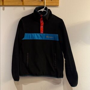 Cotopaxi
Black and Blue Fleece Pullover
Size small 
NWOT